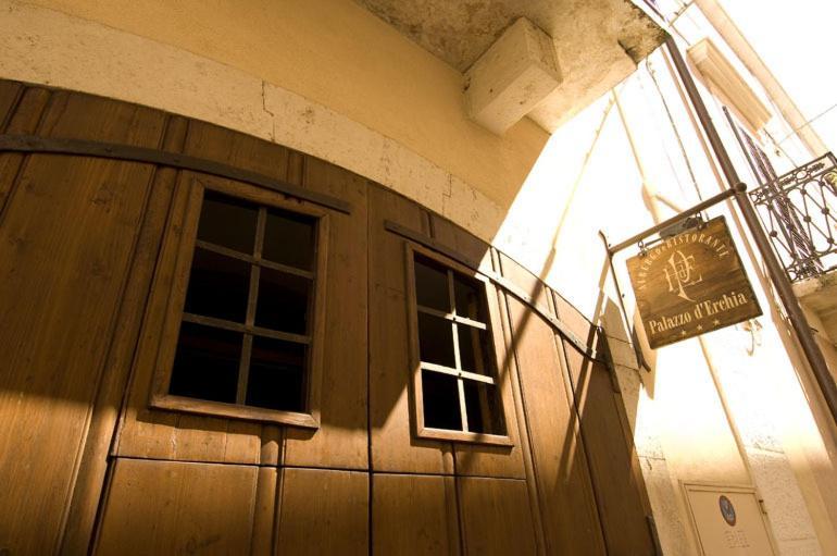 Hotel Palazzo D'Erchia Conversano Eksteriør billede